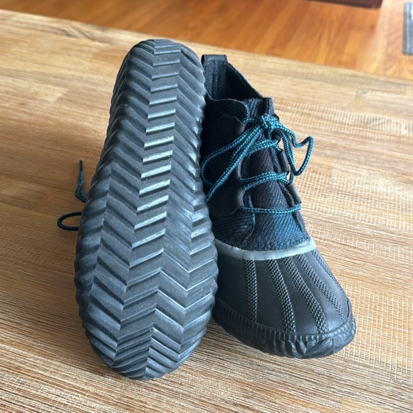 Sorel Out N About Booties size 9 waterproof ankle boots - Picture 11 of 13